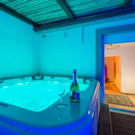 Daire Alena With Jacuzzi